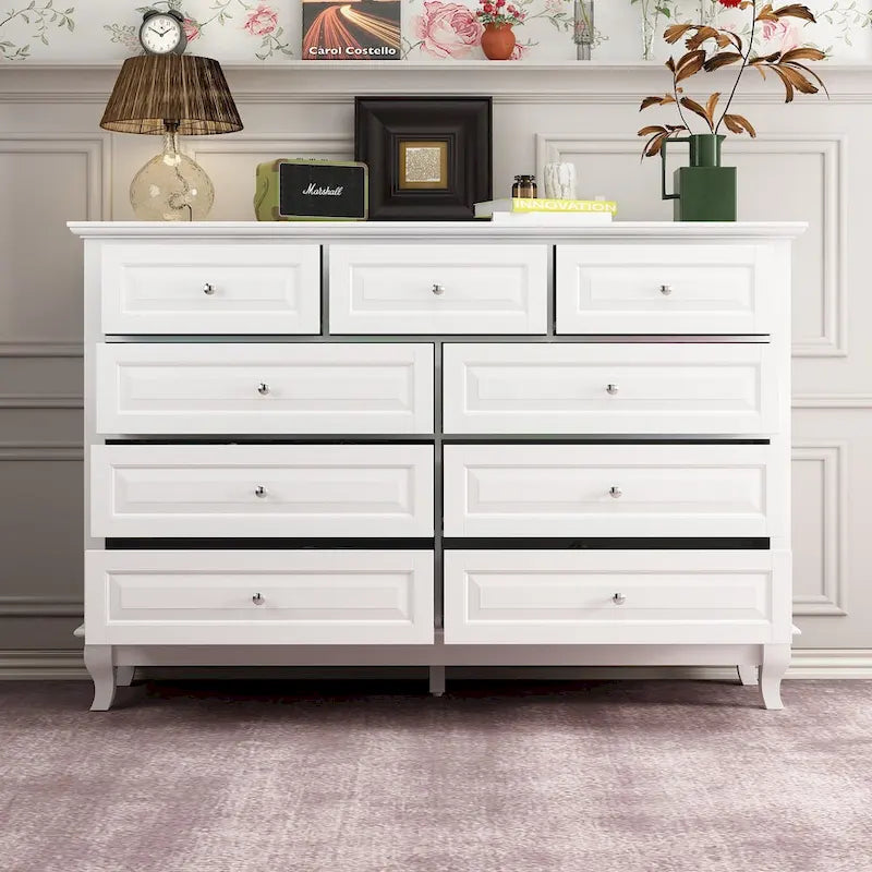 Commode à 9 tiroirs de 139,95 cm de large : Meuble de rangement spacieux au design épuré, laqué