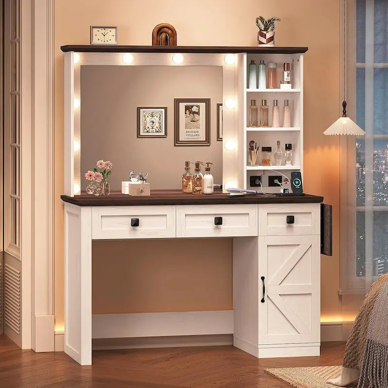 Coiffeuse avec miroir et ampoules