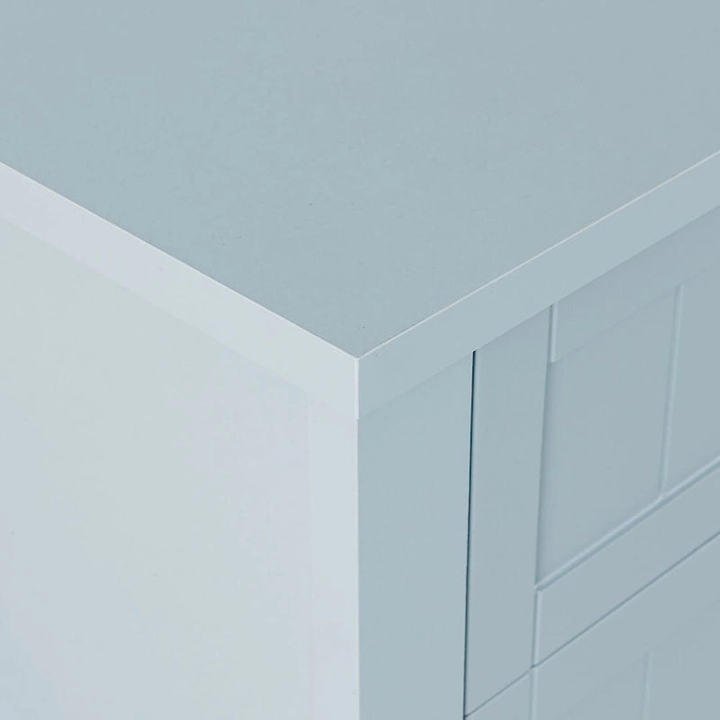 Commode moderne avec cadre en bois massif et poignée coquille rétro