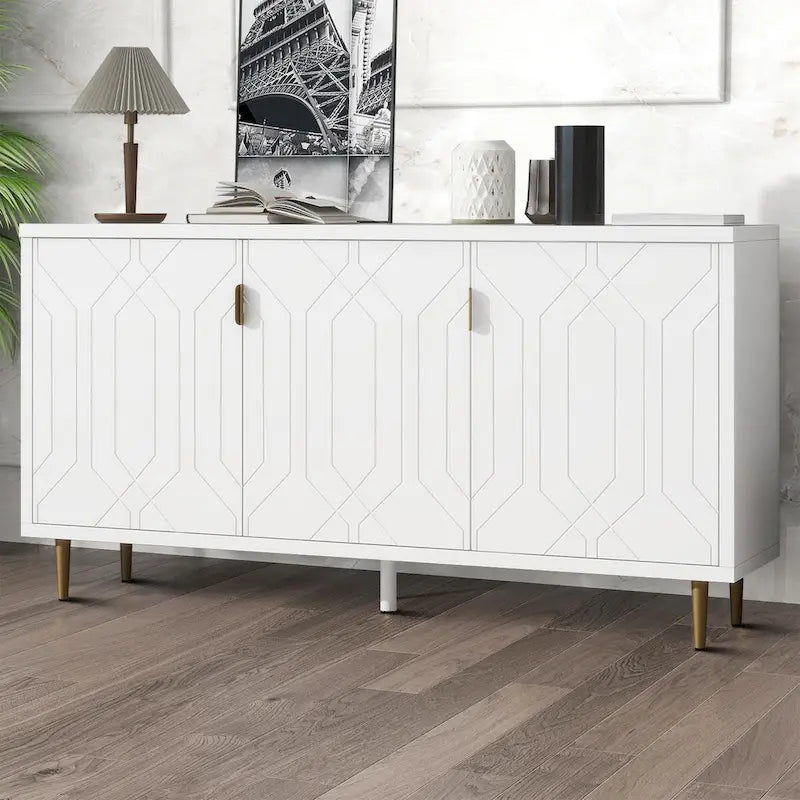 Buffet élégant en bois du milieu du siècle avec trois étagères intérieures